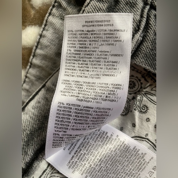 NWOT! GUESS Denim skirts Sz 28 - Picture 11 of 17